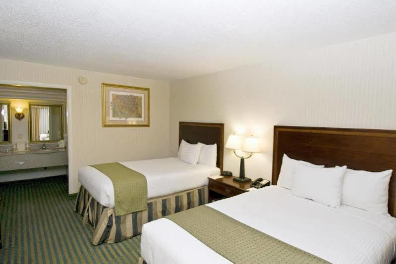 Clarion Inn Fredericksburg Luaran gambar